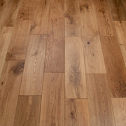 Natural Solid Oak · Warm Golden Tone